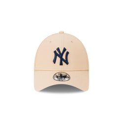 New Era 9FORTY Snapback, Oakmilk. NY Yankees